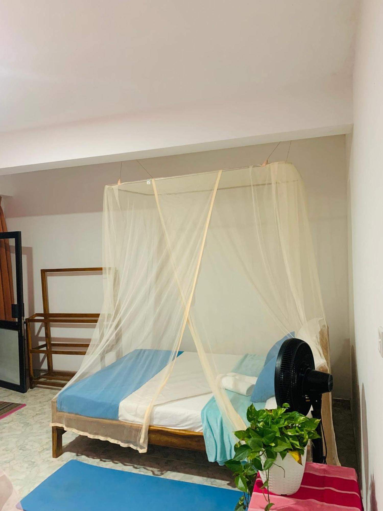 Meditation Monastery Stay 埃拉 外观 照片