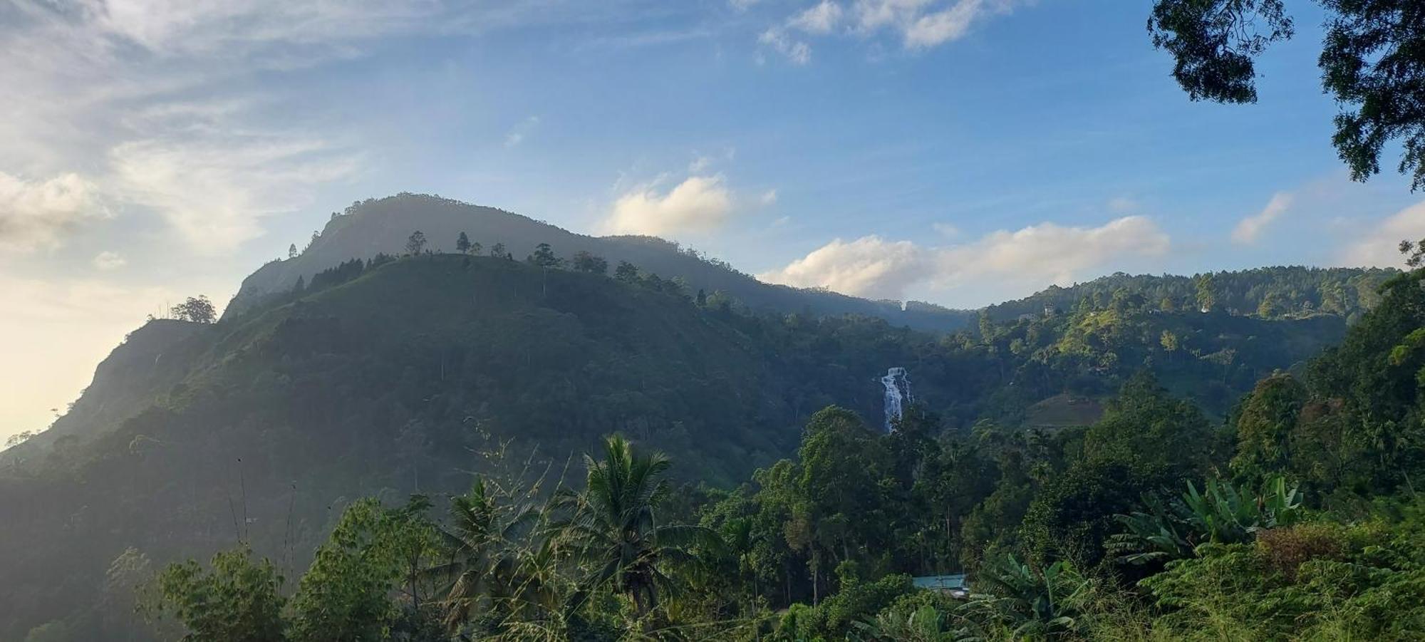 Meditation Monastery Stay 埃拉 外观 照片